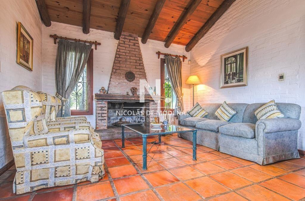 En venta impecable casa de 3 dormitorios, en Cantegril Punt
