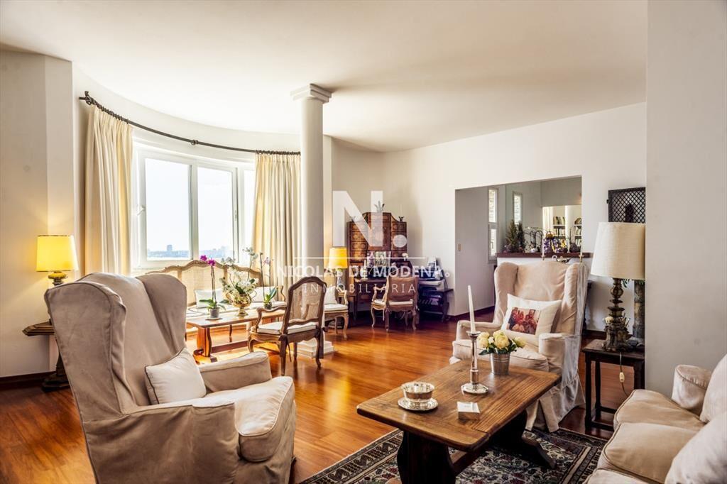 Vende Apartamento en Península - Punta del Este