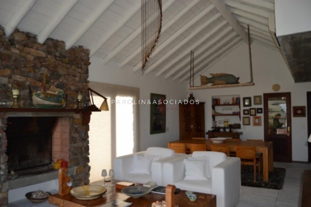 Casa en venta de 4 dormitorios en Montoya, La