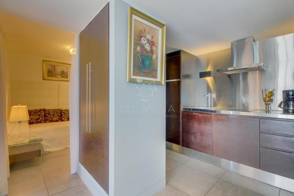 Apartamento en venta en piso alto en torre Yoo,