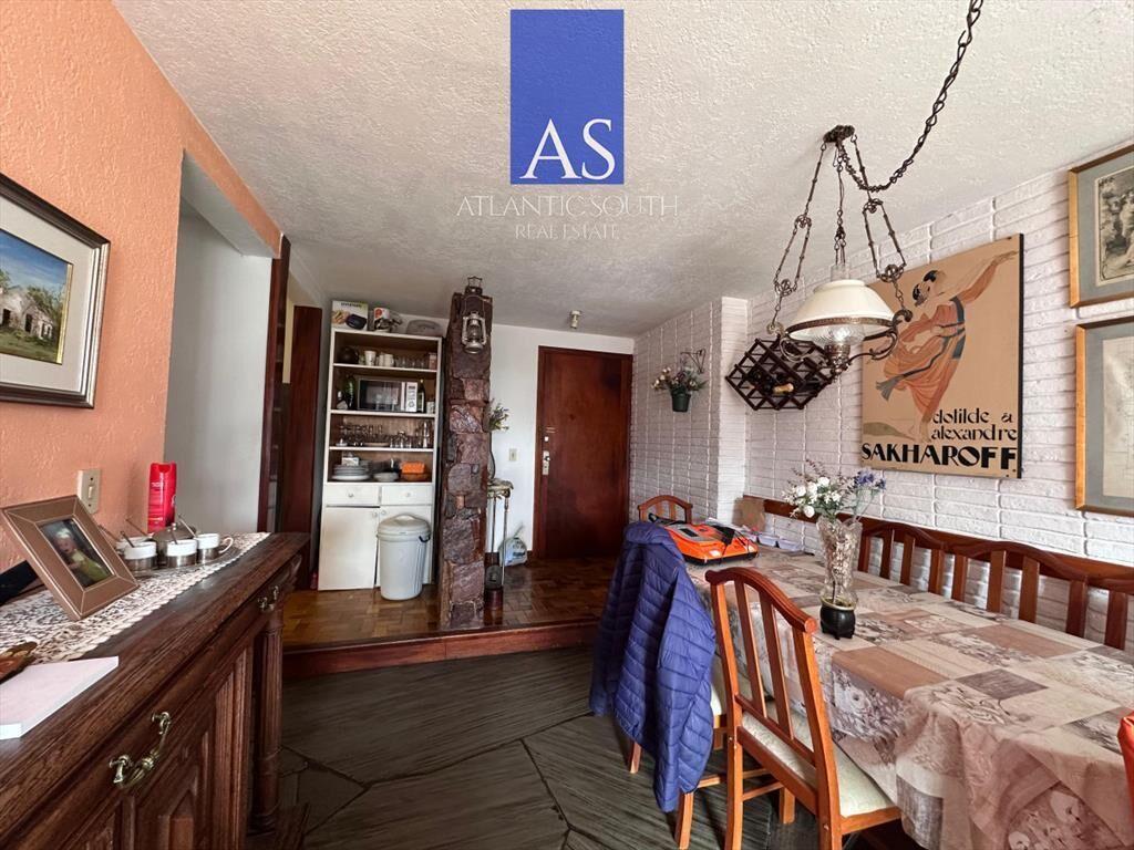 Apartamento de 2 dormitorios con 2 baños en Aidy