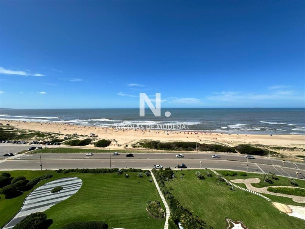 VENTA DE APARTAMENTO SOBRE PLAYA BRAVA