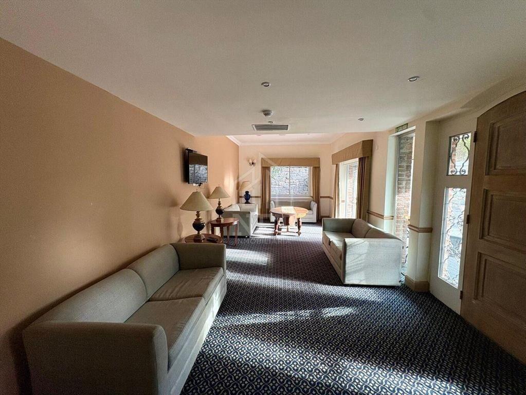 Alquiler apartamento monoambiente y terraza, Carrasco