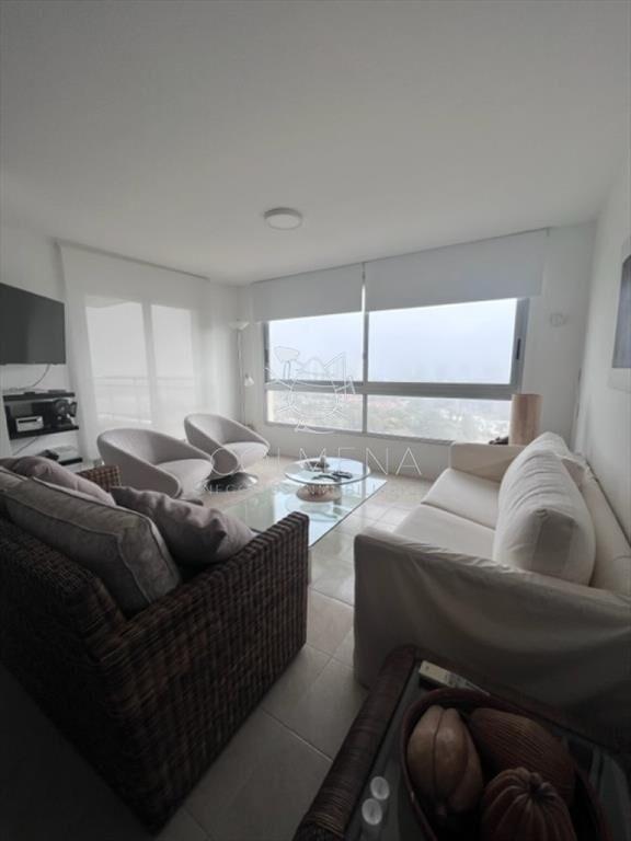 Apartamento Roosevelt - 3 dor, balcon mas terraza