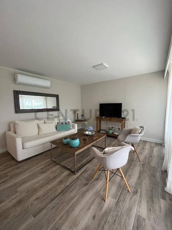Venta Apartamento 2 Dormitorios En Playa Brava