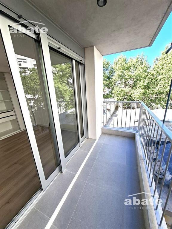 Venta apartamento 1 dormitorio GRAN PATIO PRIVADO en Cord