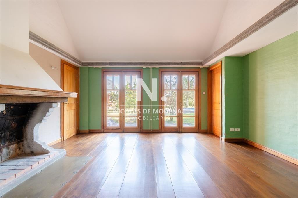 Excelente Casa de Cinco dormitorios en venta en