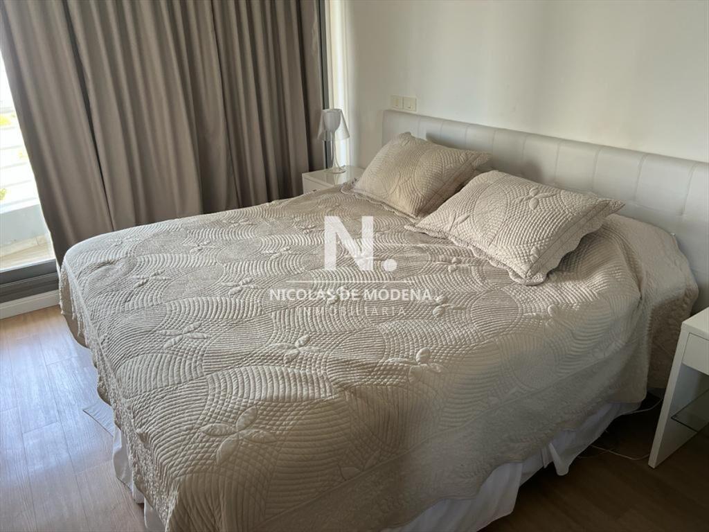 Departamento de 2 dormitorios en venta en Punta