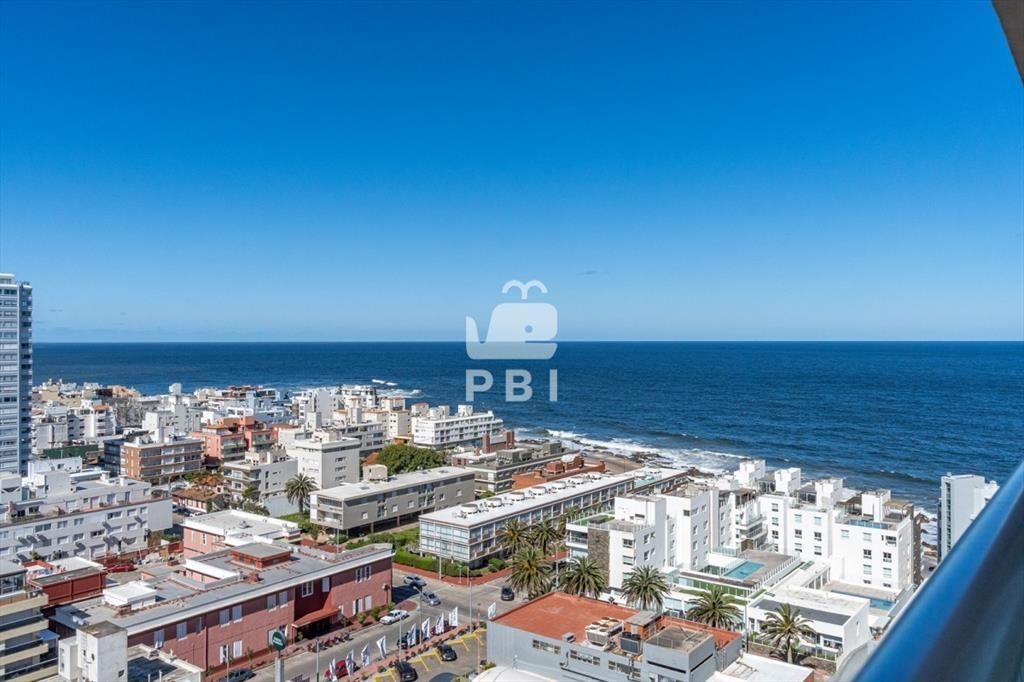 Venta de apartamento 3 dormitorios con vista al