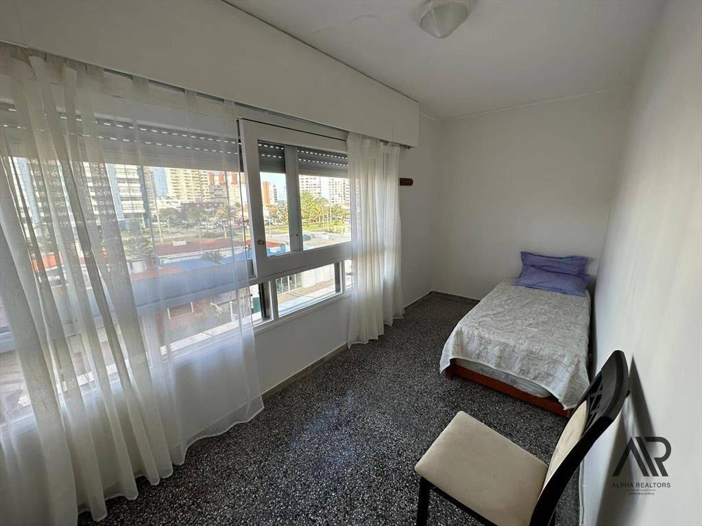 Apartamento en alquiler anual c/ cochera en Aidy Grill