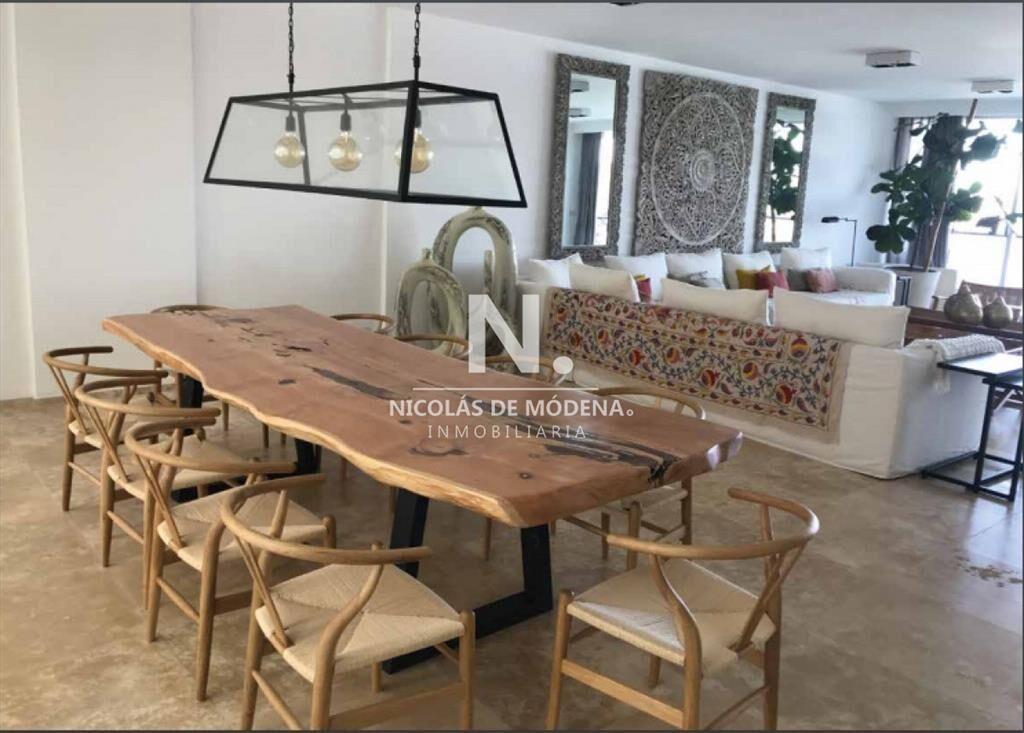 Hermoso apartamento de 3 dormitorios!