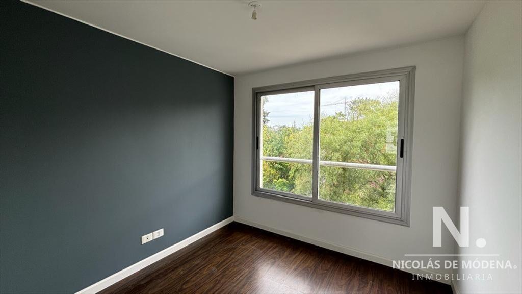 Apartamento a la venta con parrillero propio a estrenar