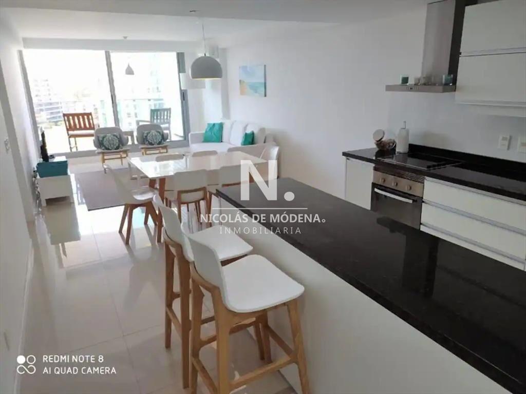 Venta Departamento - 3 dormitorios - Playa brava