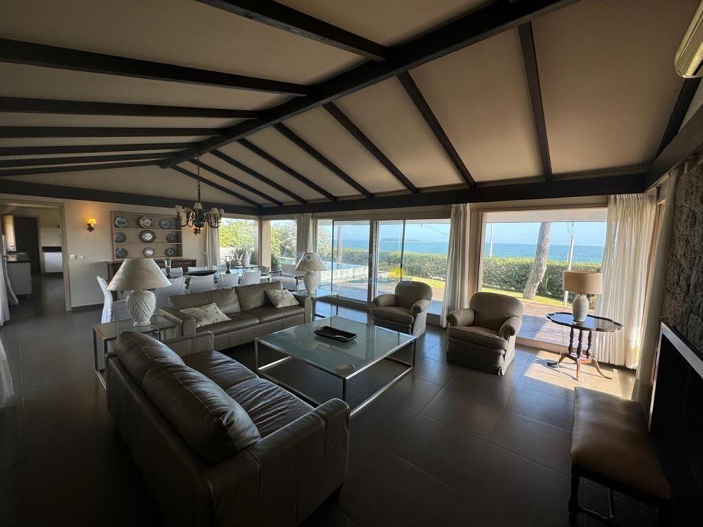 Casa en Playa Mansa de 4 Dormitorios con vista al
