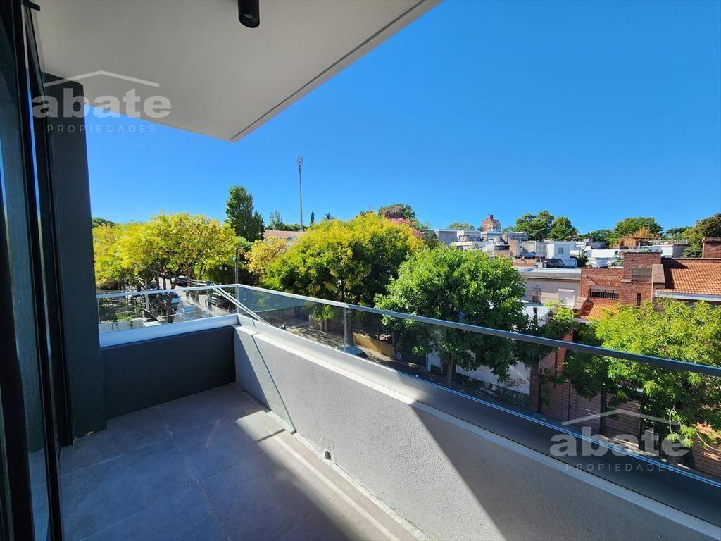 Venta de monoambiente con Solárium con parrillero en comple