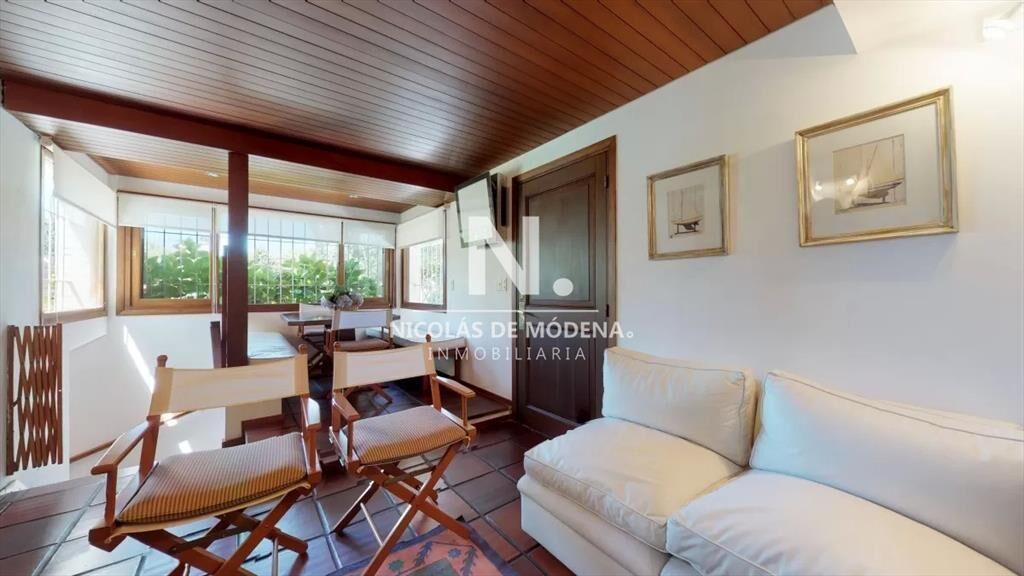 Casa en venta en Punta del este de 4 dormitorios.