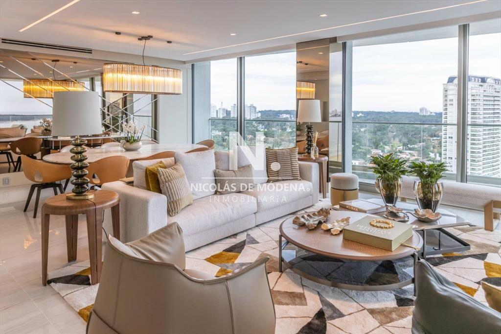 Departamento de 4 dormitorios en venta en Torre