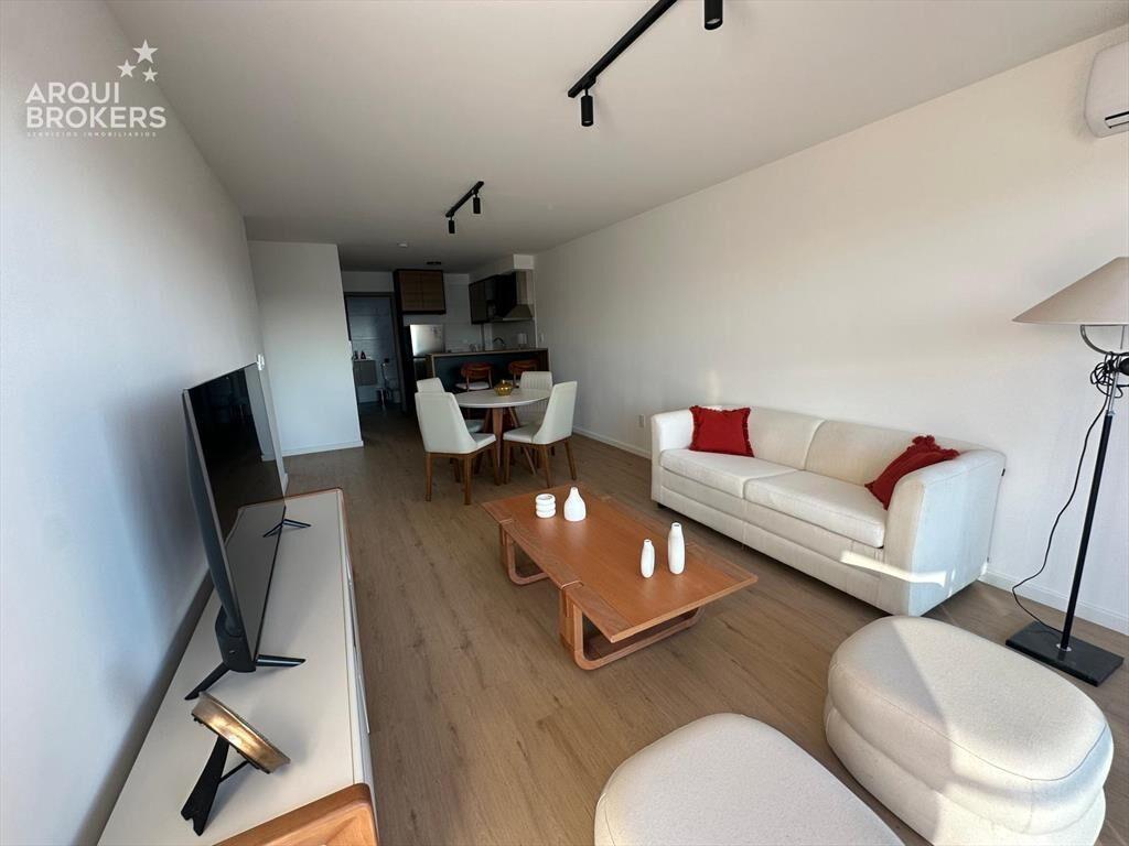 Apartamento 1 dormitorio con muebles en alquiler en Punta C