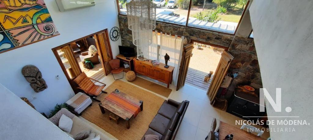 Para vivir todo el aÃ±o. El Tesoro. Casa de 3 Dormitorios e