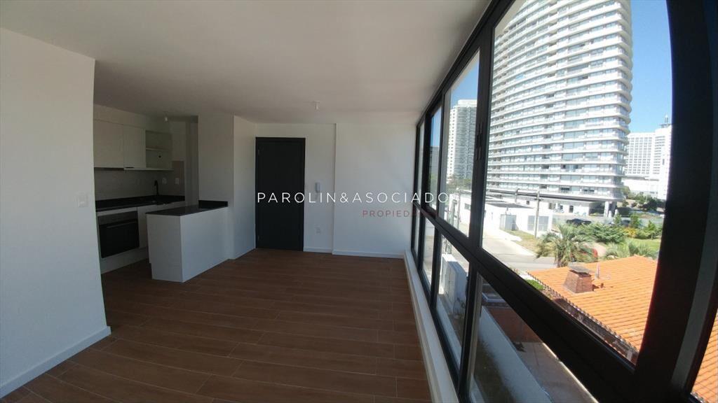 Apartamento de 2 dormitorios en venta, Aidy Punta