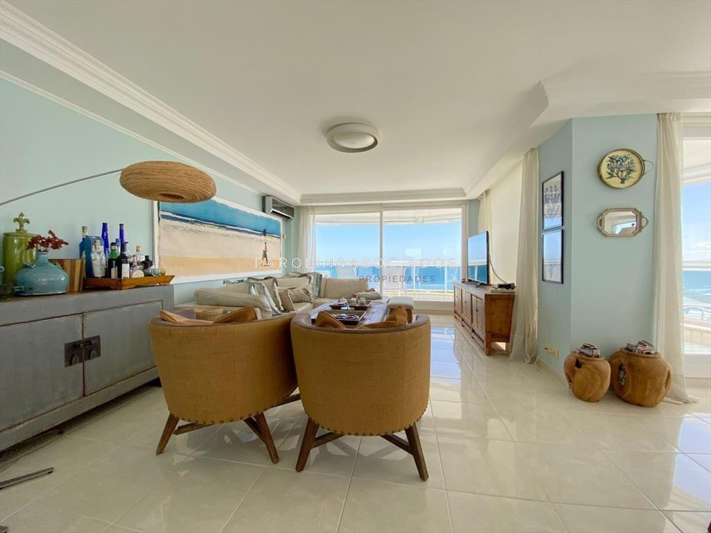 Apartamento en venta de 3 dormitorios en Tower,