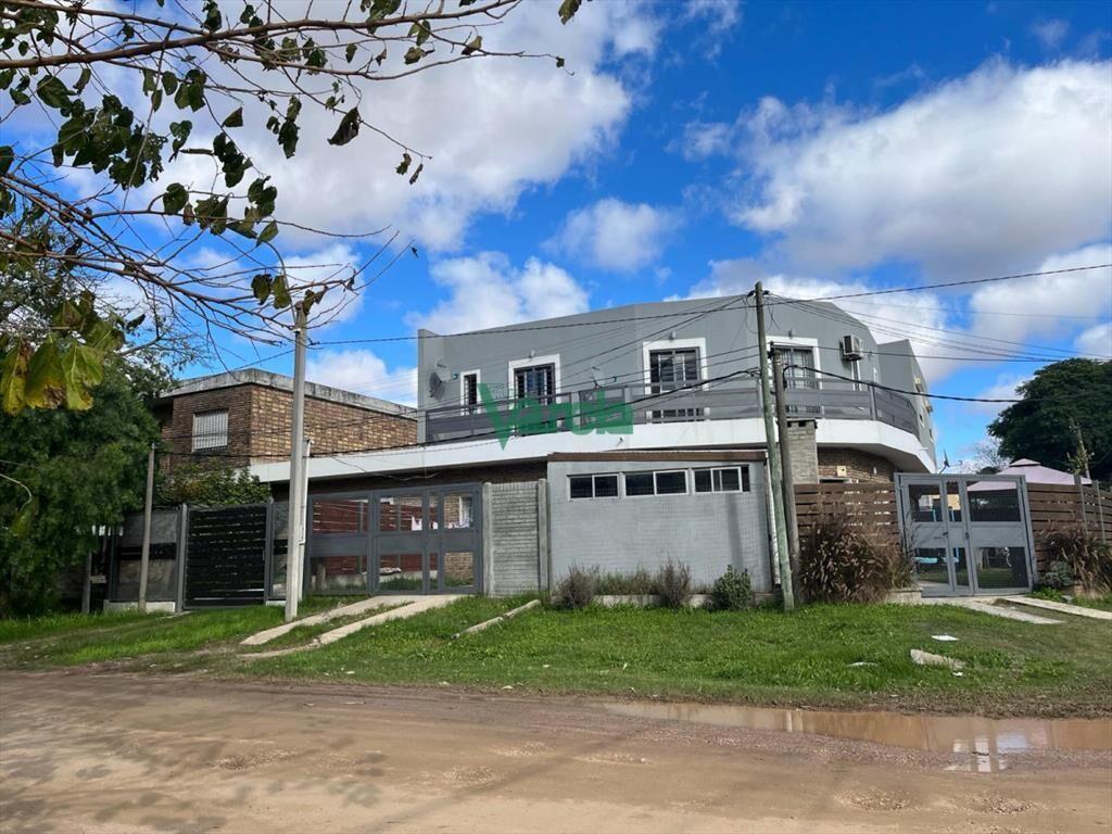 Venta de 2 casas Shangrilá sur en un padrón.