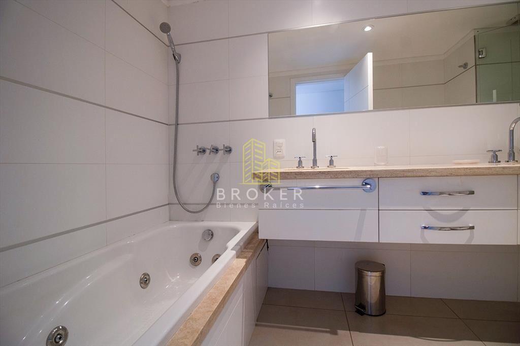 Venta o alquiler de Penthouse en primera linea en