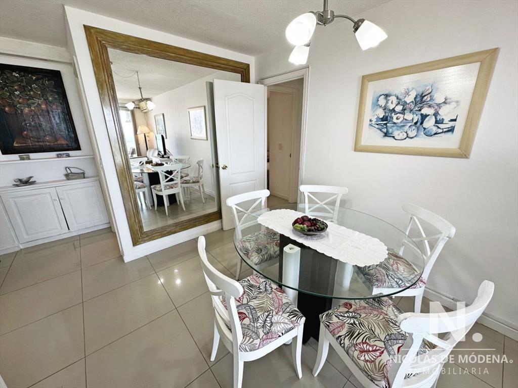 Apartamento con vista a Playa Brava y Playa Mansa, 2 dormit
