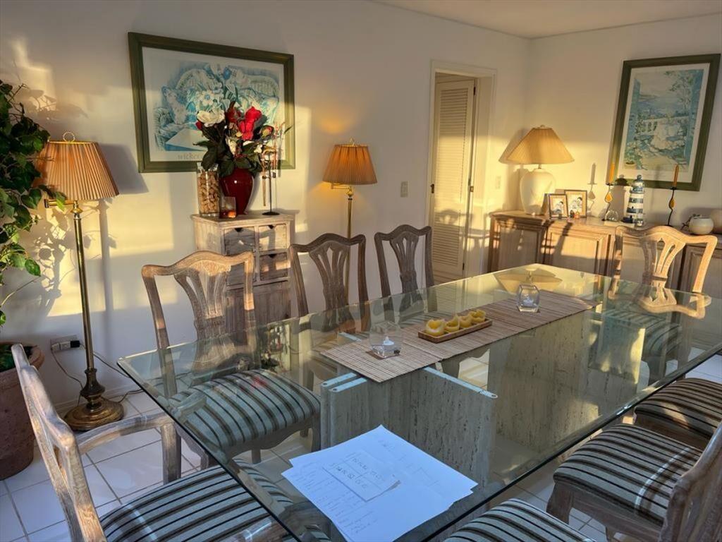 Apartamento  en Mansa.  Frente al mar. Punta del Este