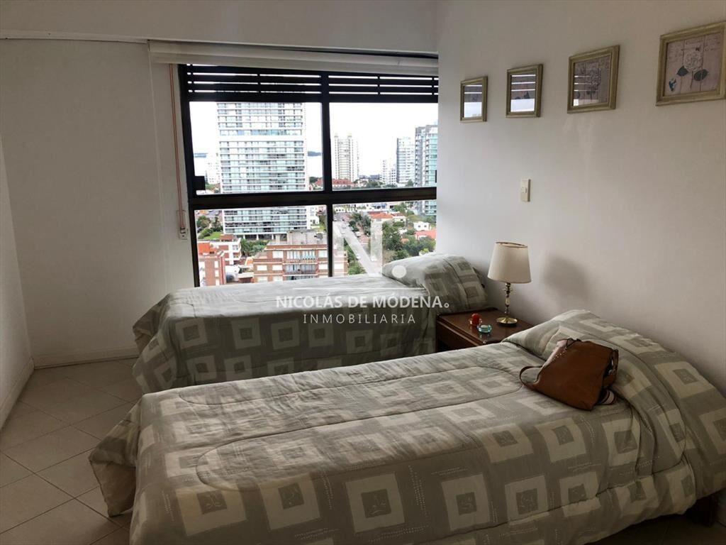 Apartamento de 2 dormitorios