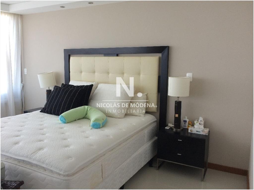 Vende gran departamento en Tiburon III, Punta del
