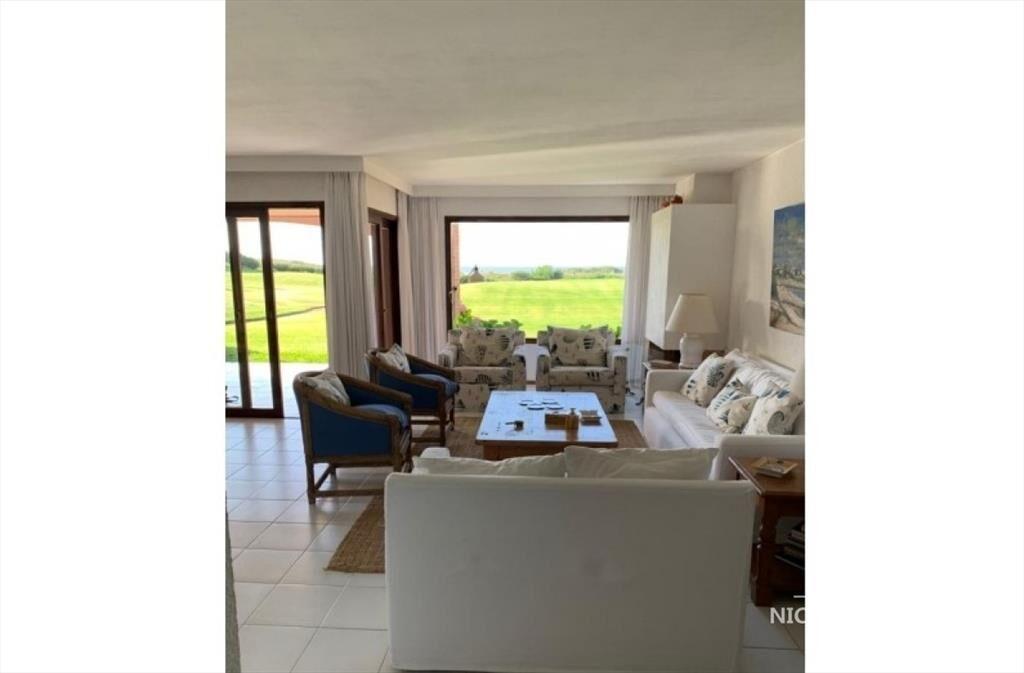 Venta Apartamento 3 dormitorios en Manantiales con salida d
