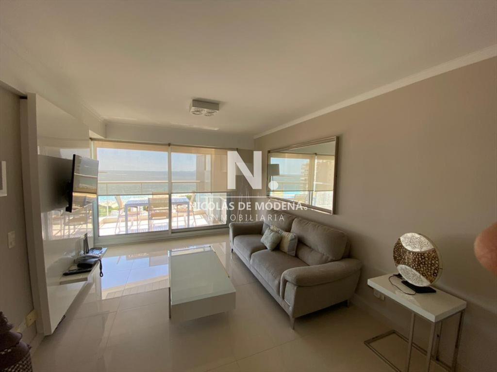 Oportunidad en venta de apartamento de 2 en del