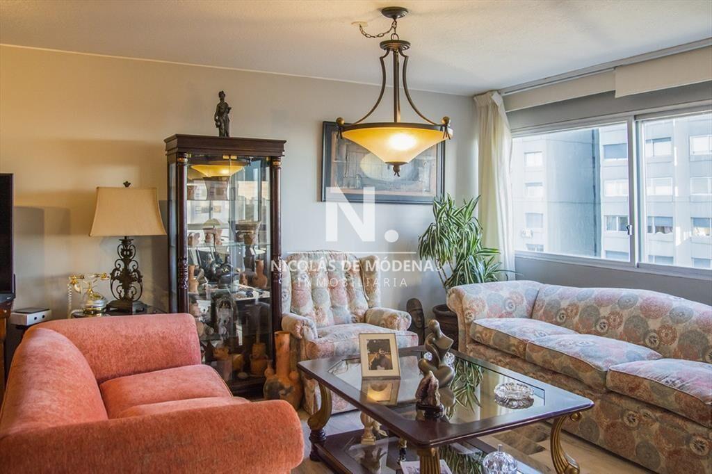 Apartamento en Roosevelt Center de 3 dormitorios