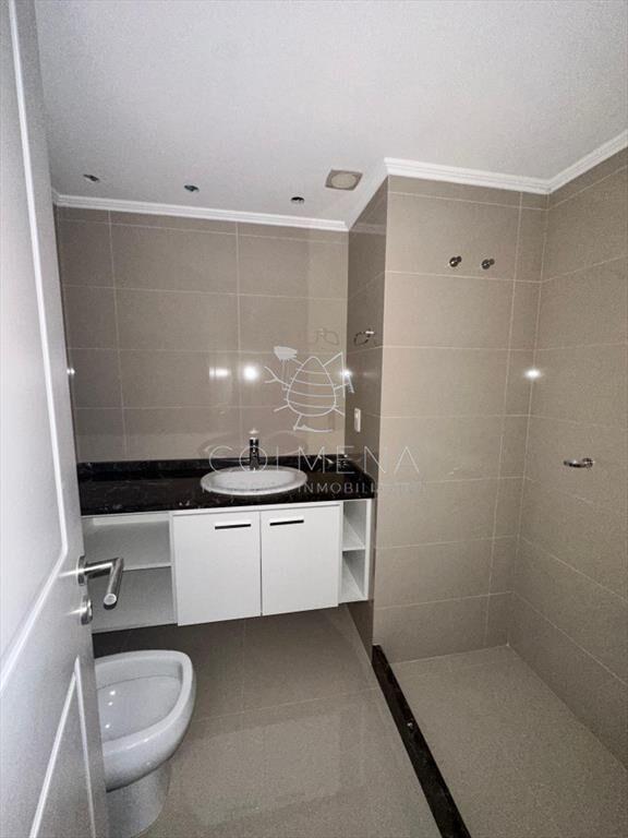Moderno Apartamento de 2 dormitorios en Punta de