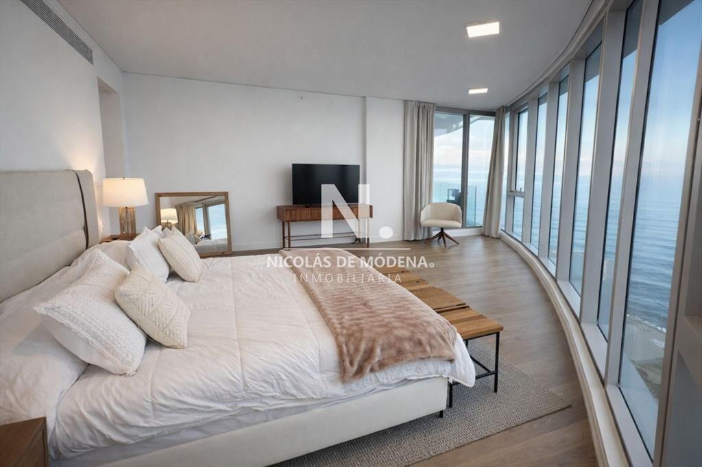 Espectacular departamento de 3 suites frente al