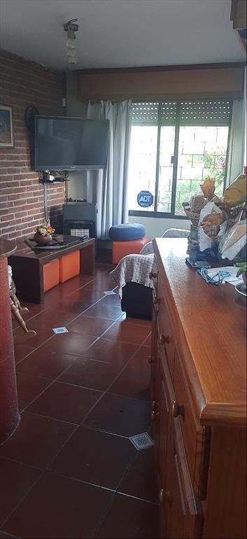 PH con renta, 4 dormitorios, 2 baños,terraza parrillero