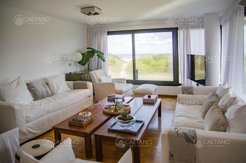 Apartamento de 3 dormitorios ensuite en primera