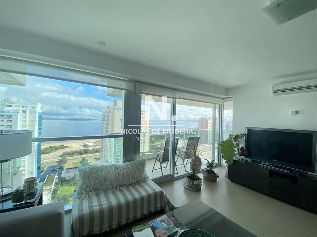 Gran departamento ubicado en Gala Tower, de 3