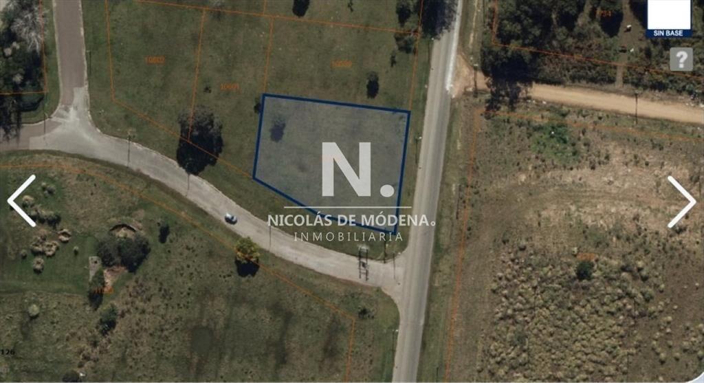 Vende terreno en Beverly Hills, Punta del Este