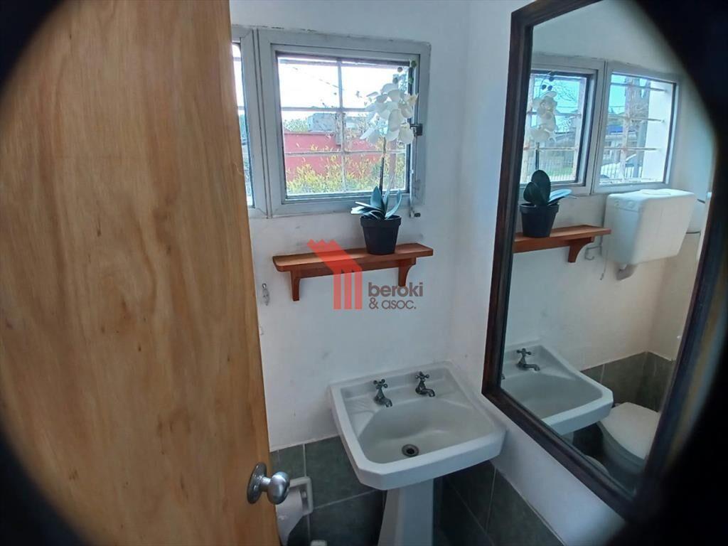 Alquiler local, baño, ideal Barberia, Manga