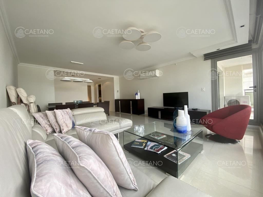 Venta apartamento 3 dormitorios torre Imperiale