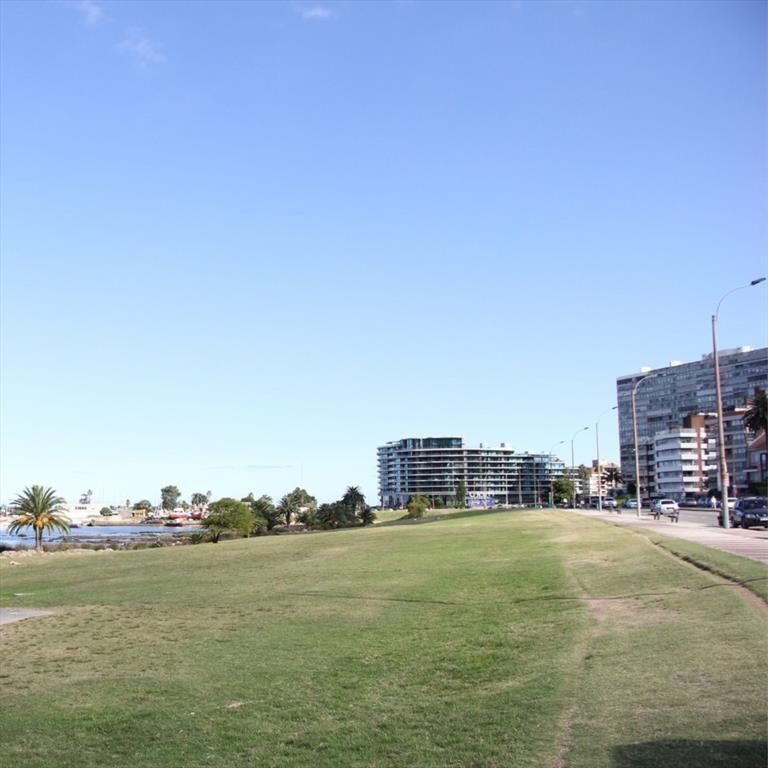 Venta apartamento monoambiente BeOne Rivera y Caracas Buceo