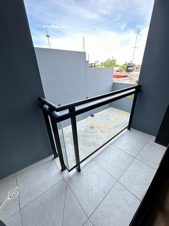 Nuevo, 1 dormitorio prox a Mdeo Shopping, gym, barbacoa, c