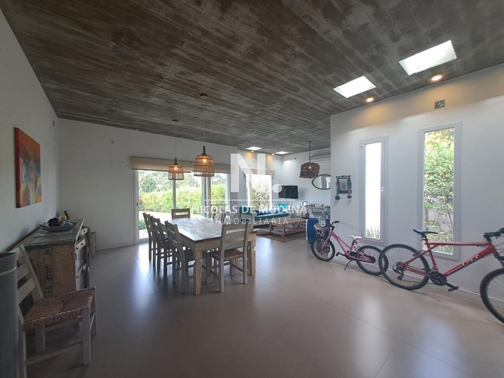 Casa en Barrio Cerrado a la Venta de 2 , Altos de
