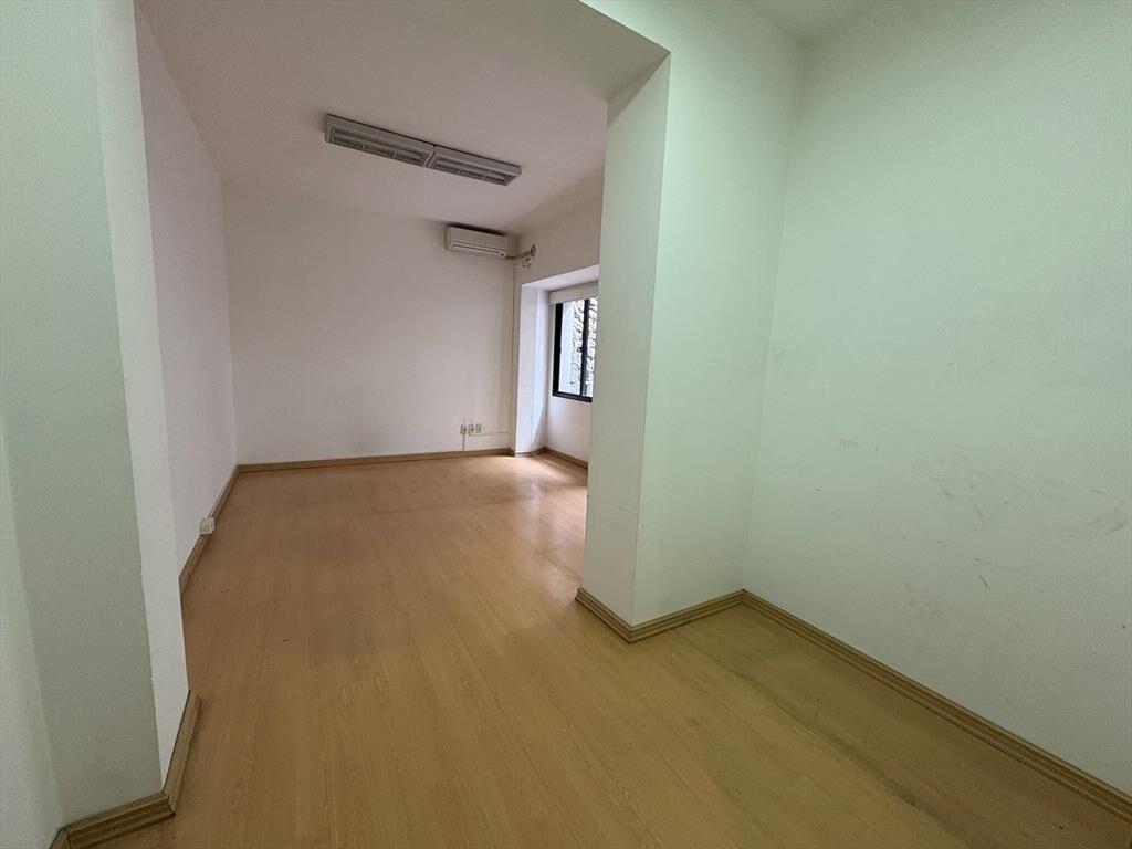 Alquiler  Oficina 334 m2, dos plantas en Ciudad Vieja