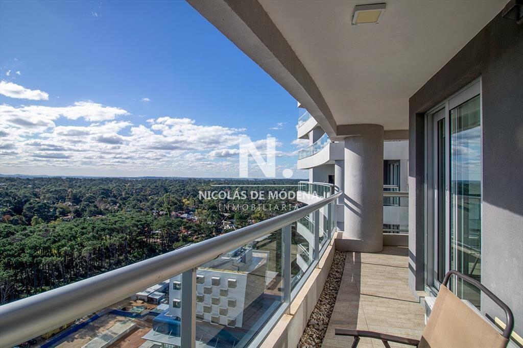 En venta apartamento con vista al mar de 1