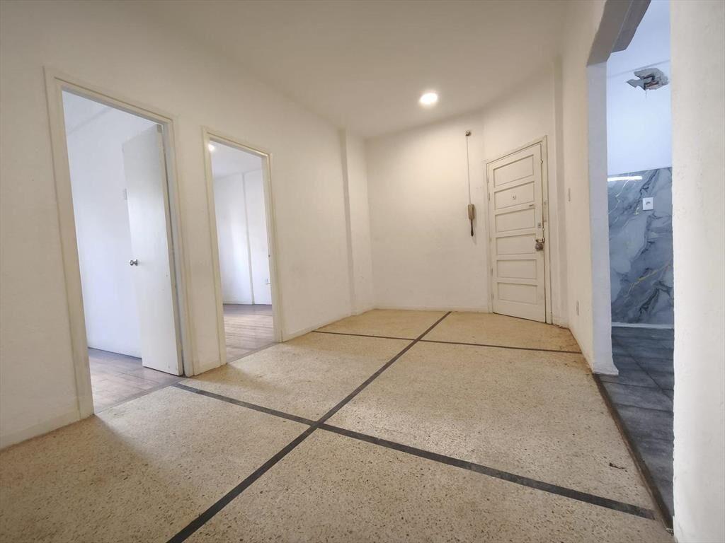 Alquiler en el Centro de Apartamento de dos Dormitorios con