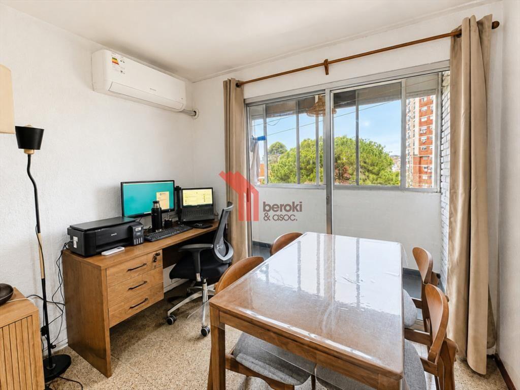 Venta apartamento 2 dormitorios, Balcón. Buceo.