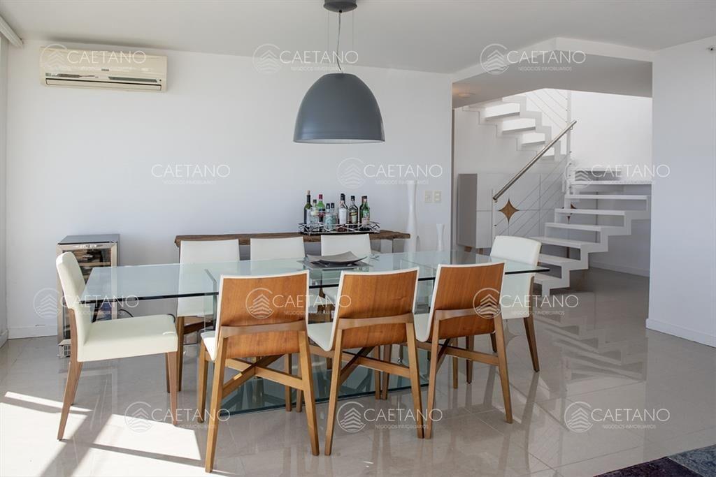 En venta apartamento de 3 suites en Punta del Este